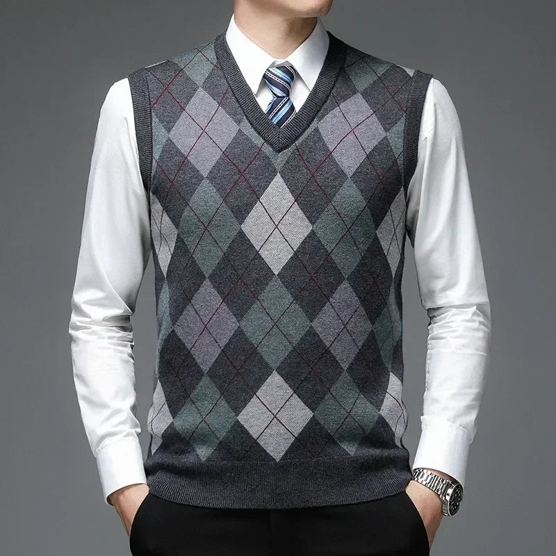 New Men's Casual Knitted Wool Sweater Vest V-neck Knit Pullover Jacquard Plaid Sleeveless Tops Business Office Men's Vest
