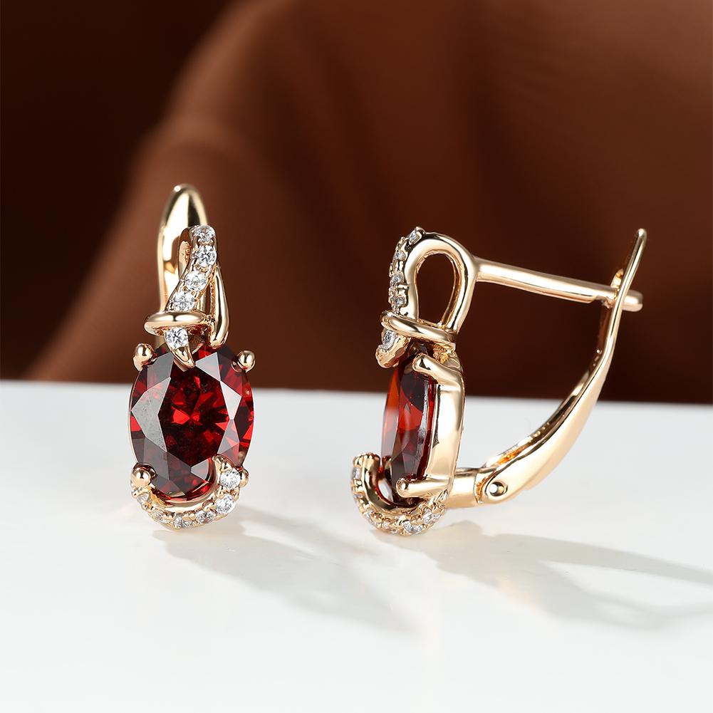 Elegante, 18 Karat vergoldete Ohrstecker mit blauem Stein – Rund- und Ovalschliff, synthetische Zirkonia, Ohrstecker aus Kupfer – Schmuck für jede Jahreszeit | Trendiges Design | Langlebige Vergoldung