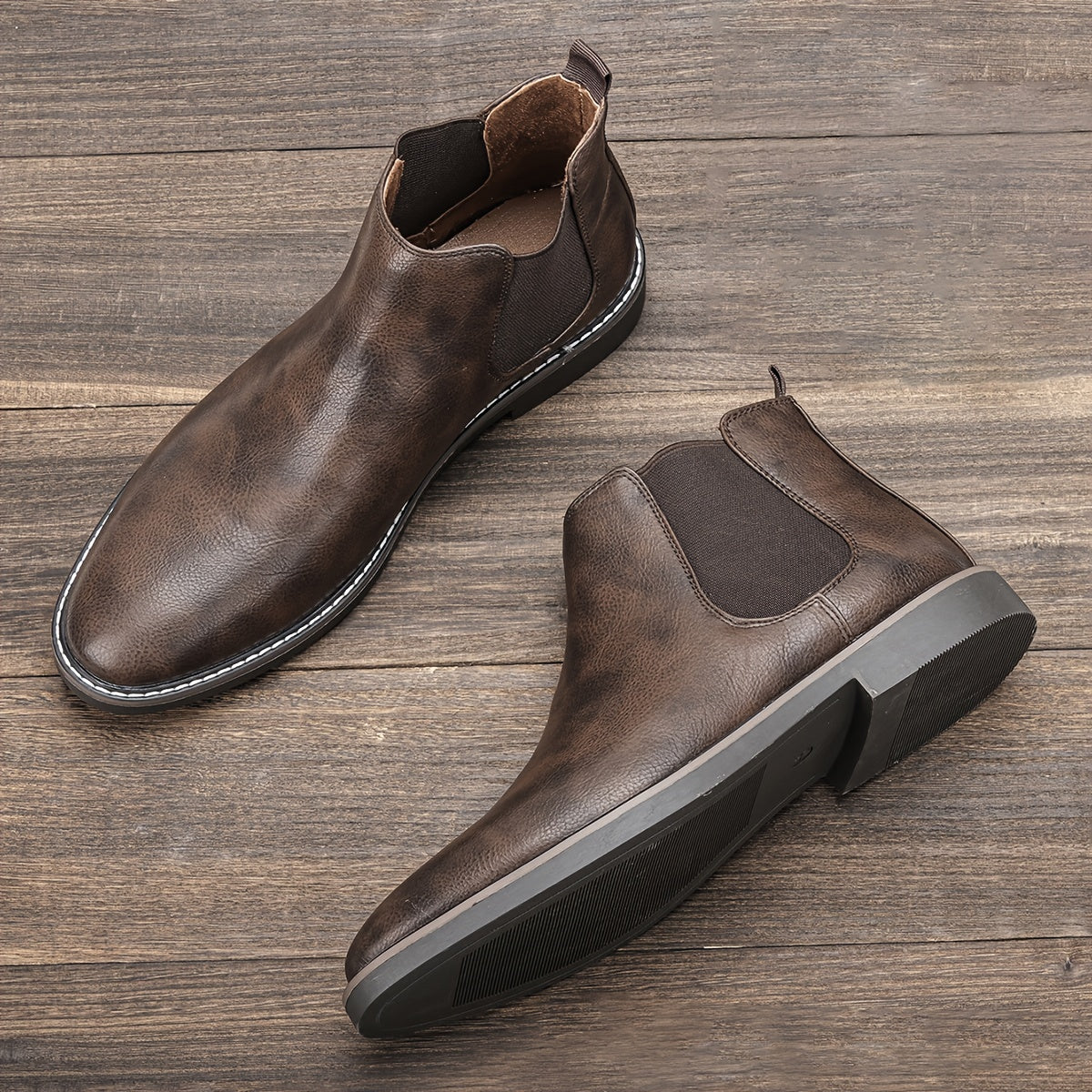 Bottines Chelsea pour homme - Pointures 40 à 46, tige en similicuir marron avec élastique noir, bout pointu, semelle en TPR, idéales pour un style décontracté et les vacances