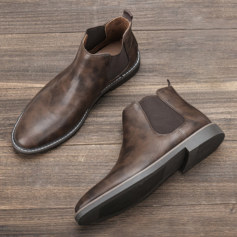 Bottines Chelsea pour homme - Pointures 40 à 46, tige en similicuir marron avec élastique noir, bout pointu, semelle en TPR, idéales pour un style décontracté et les vacances