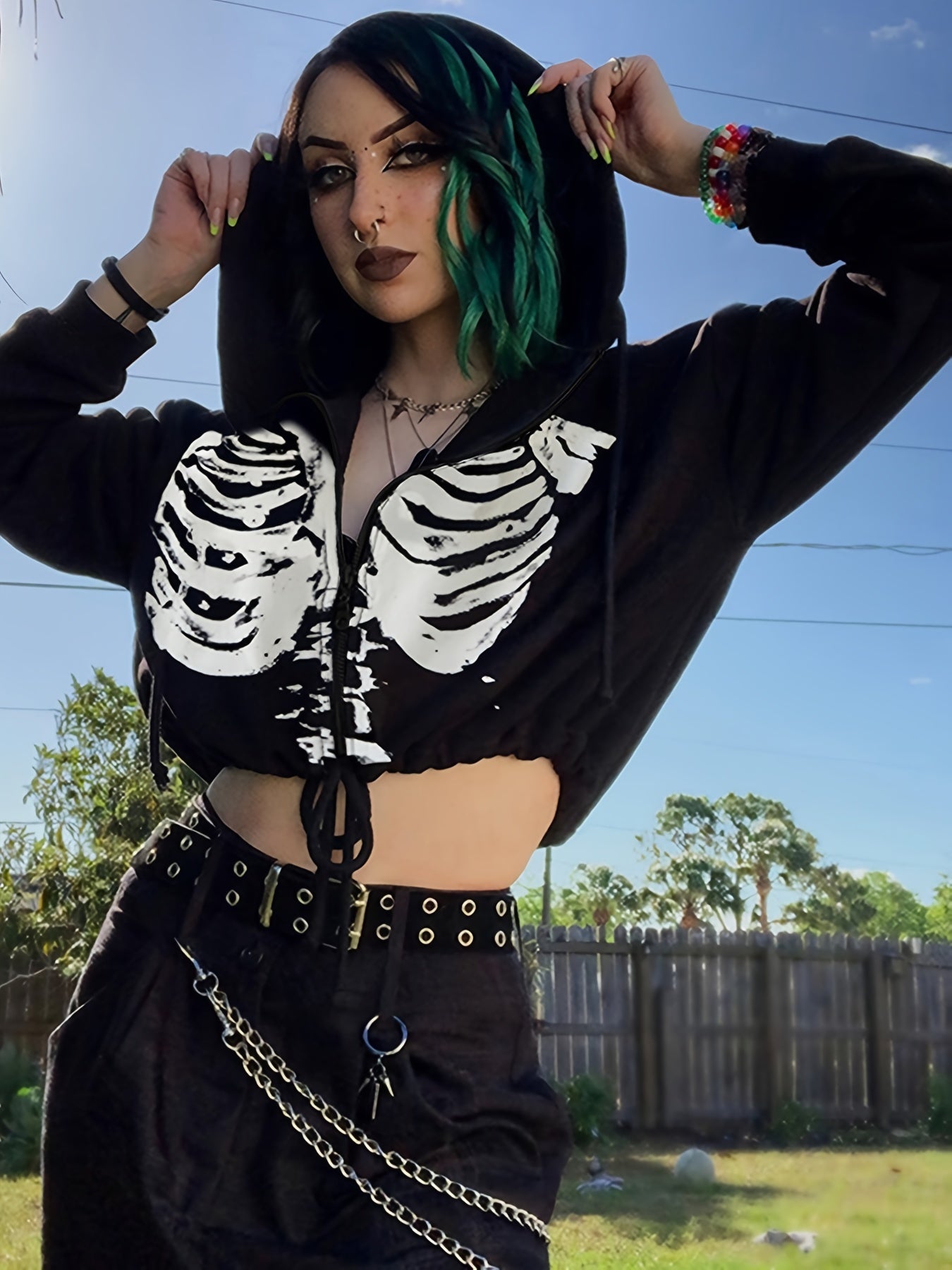 Gothic-Hoodie für Damen mit Totenkopf-Print, lässigem Kordelzug, kurzem Ärmel und langen Ärmeln