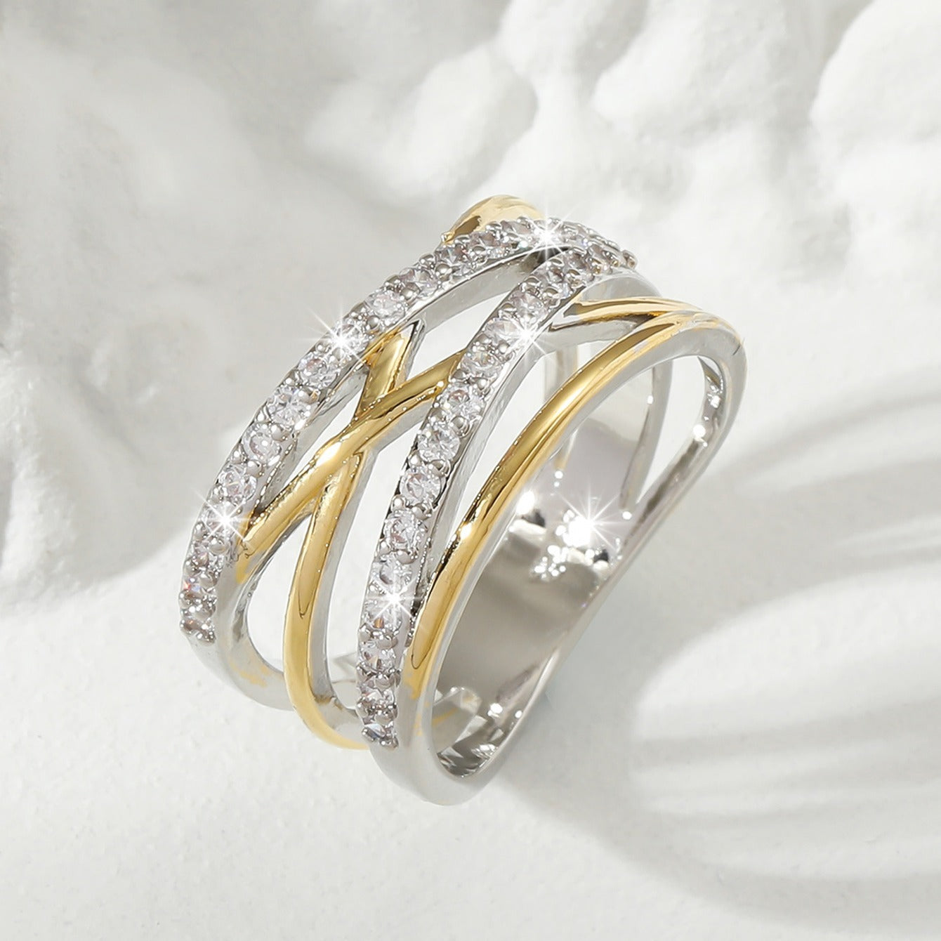 Luxuriöser Infinity-Zirkonia-Ewigkeitsring, 18 Karat vergoldet, perfektes Geschenk für Braut, Frau oder Mädchen – ideal für Hochzeit, Verlobung und Party.