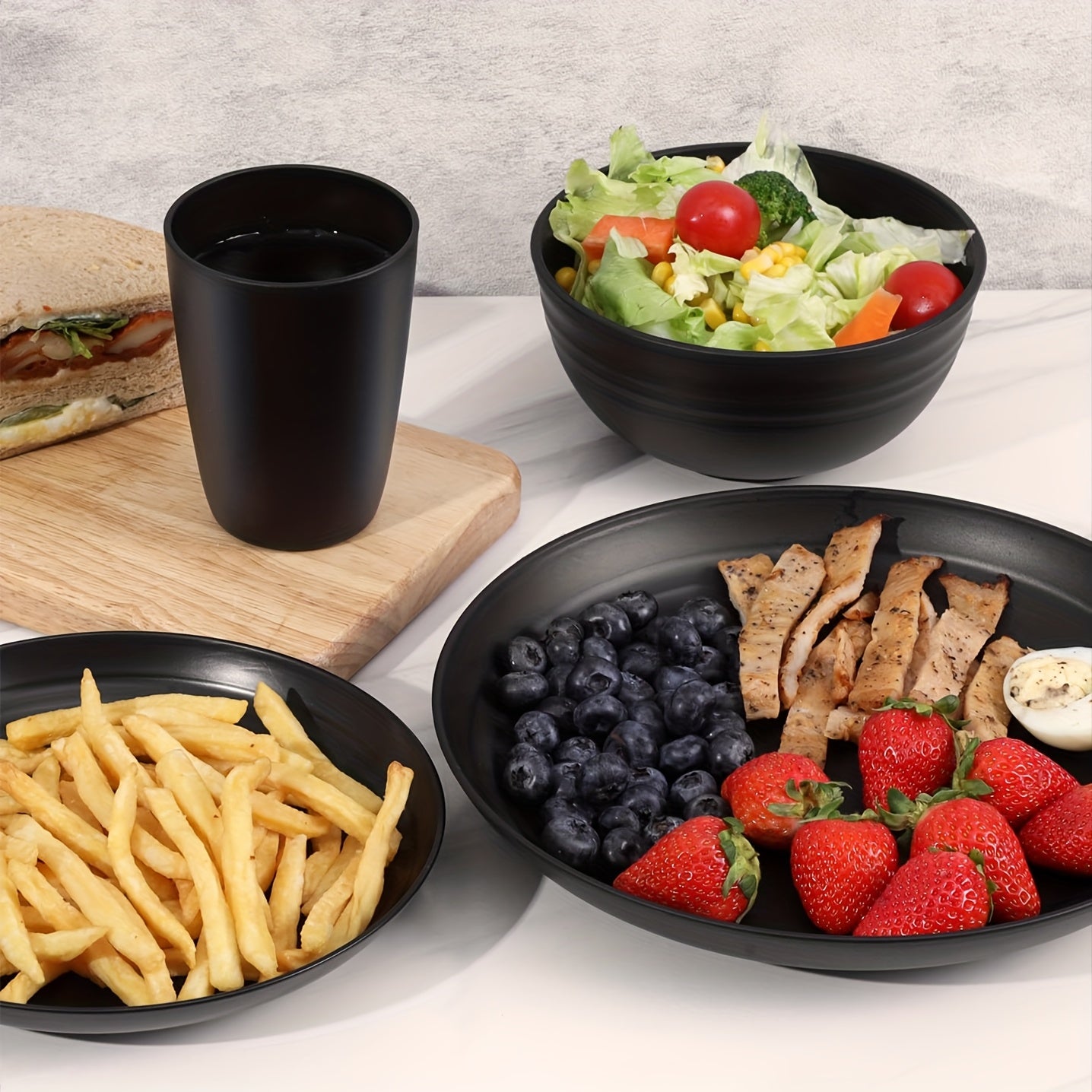 Premium Family Outdoor Dinnerware Set - 16 Unbreakable Pieces, Microwave - and Dishwasher - Safe, Black Set with 8 Plates, 4 Bowls and 4 Cups