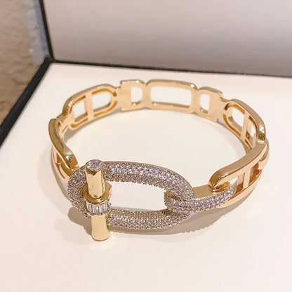 Trendy Fashion 18 K Gold Plated Brass Jewelry punk Style Belt Court Style Bangle Bracelet for Woman