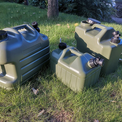 Desert&amp;Fox Wasserbehälter mit Zapfhahn 10L/18L/25L PE Wasserspeicherbehälter Tragbarer grüner Eimer für Camping Wandern Picknick