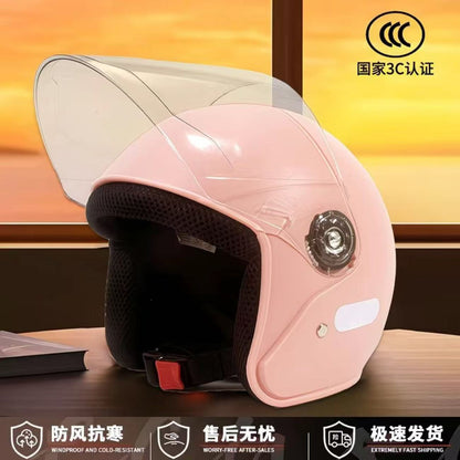 Suitable for Electric Vehicle Helmets, Autumn and Winter All-Season Helmets, Unisex Cold-Proof and Warm Motorcycle Lightweight Helmets