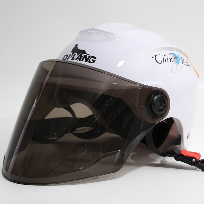 Factory direct electric car helmet men and women summer riding half helmet Four Seasons universal battery car environmental protection travel helmet