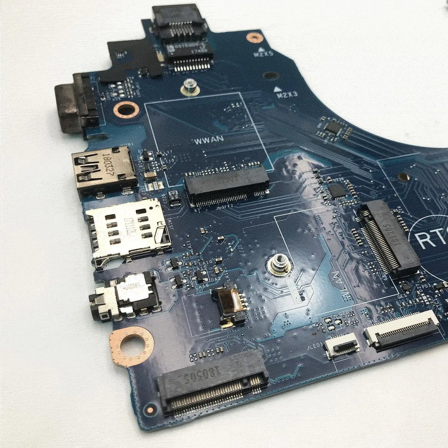 Notebook Mainboard For Dell Latitude 5580 00C098 0V6V32 0M3HDV 0Y2K9C LA-E091P Laptop Motherboard i3 i5 i7 6th 7th Gen CPU
