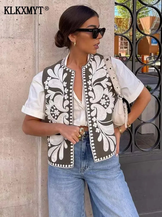 2025 Women Vintage Floral Embroidery Short Vest Jacket Ladies National Style Vests for Women Casual Chic WaistCoat Tops