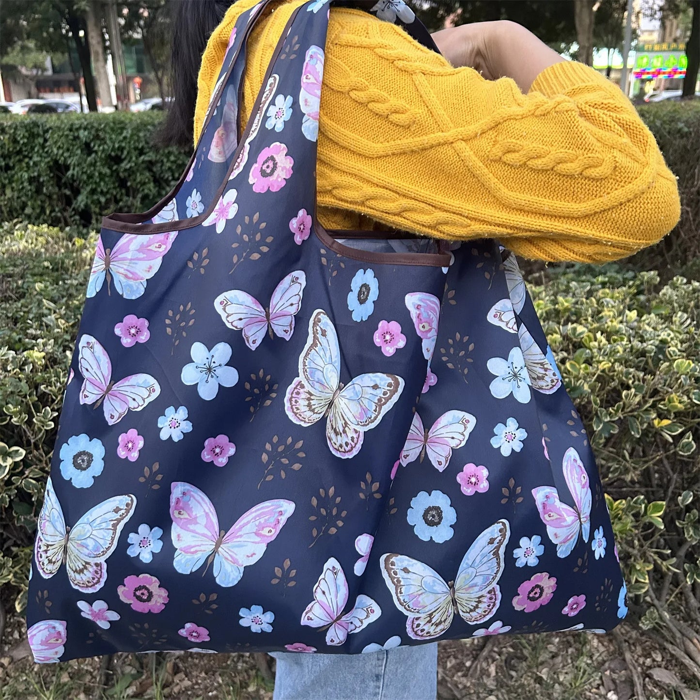 Chic Iris Flower Large Tote Bag Foldaway Convenience Nylon Shopping Bag with Shoulder Strap Lightweight Machine Washable