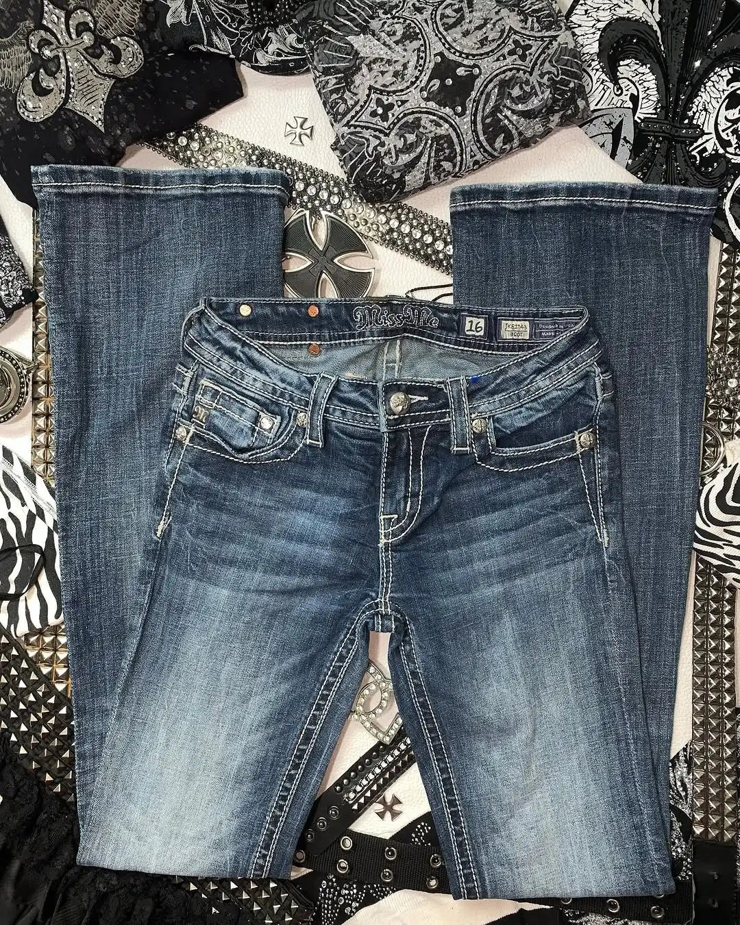 Y2k Retro Gothic High Waited Jeans Hot Diamond Embroidery Pattern Blue Jeans Woman Hip Micro Horn Baggy Jeans Street Clothing