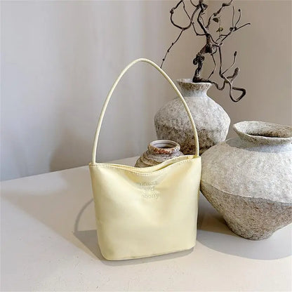 NEW Women's High Capacity Handbag Underarm Handbag Shoulder Bag Waterproof Embroidered Letters Underarm Bag Tote Bags