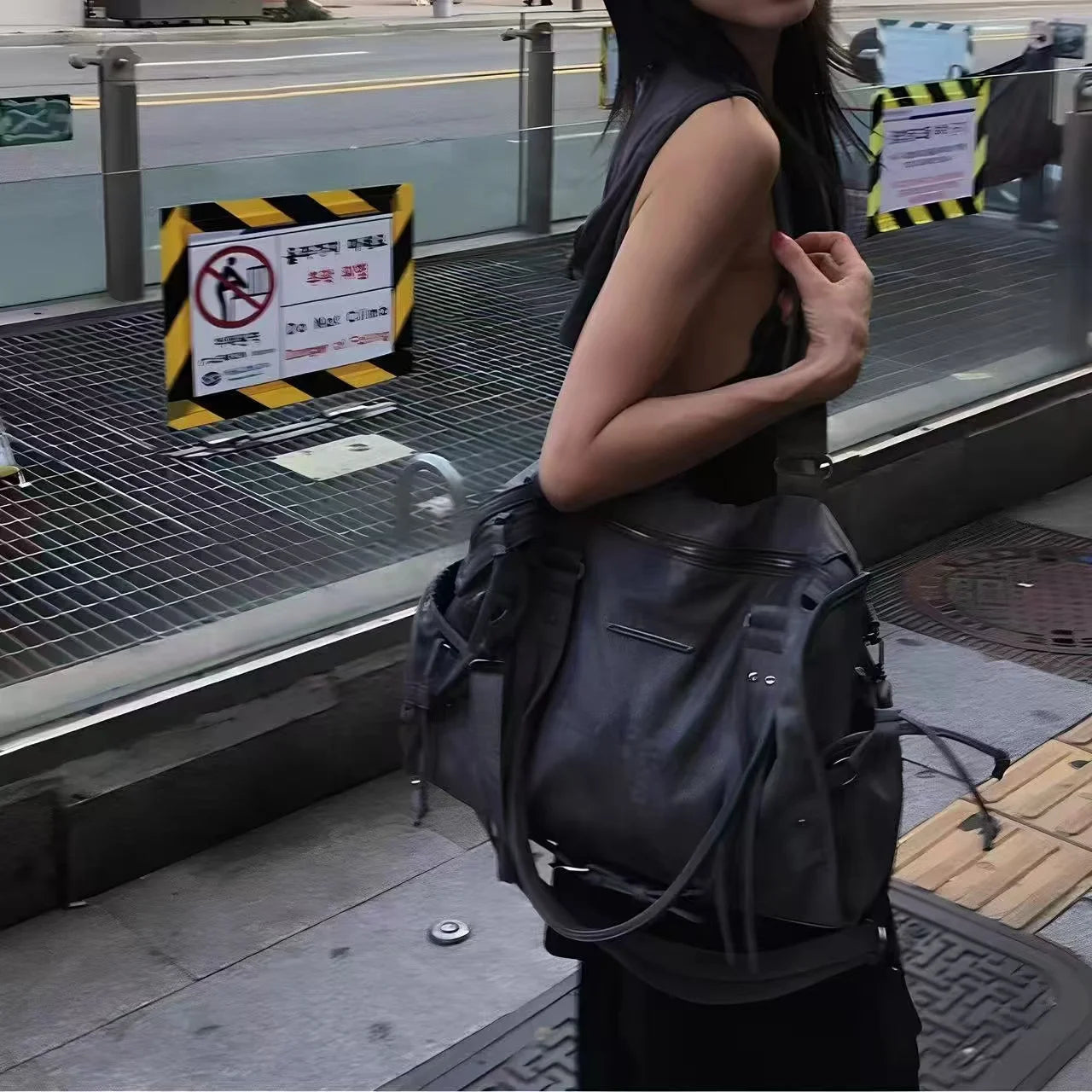 Korean brand FANCY CLUB: Large Capacity Retro Fancyclub Tote Bag with Rivets and Straps – A Motorcycle-Style Bag for Women.