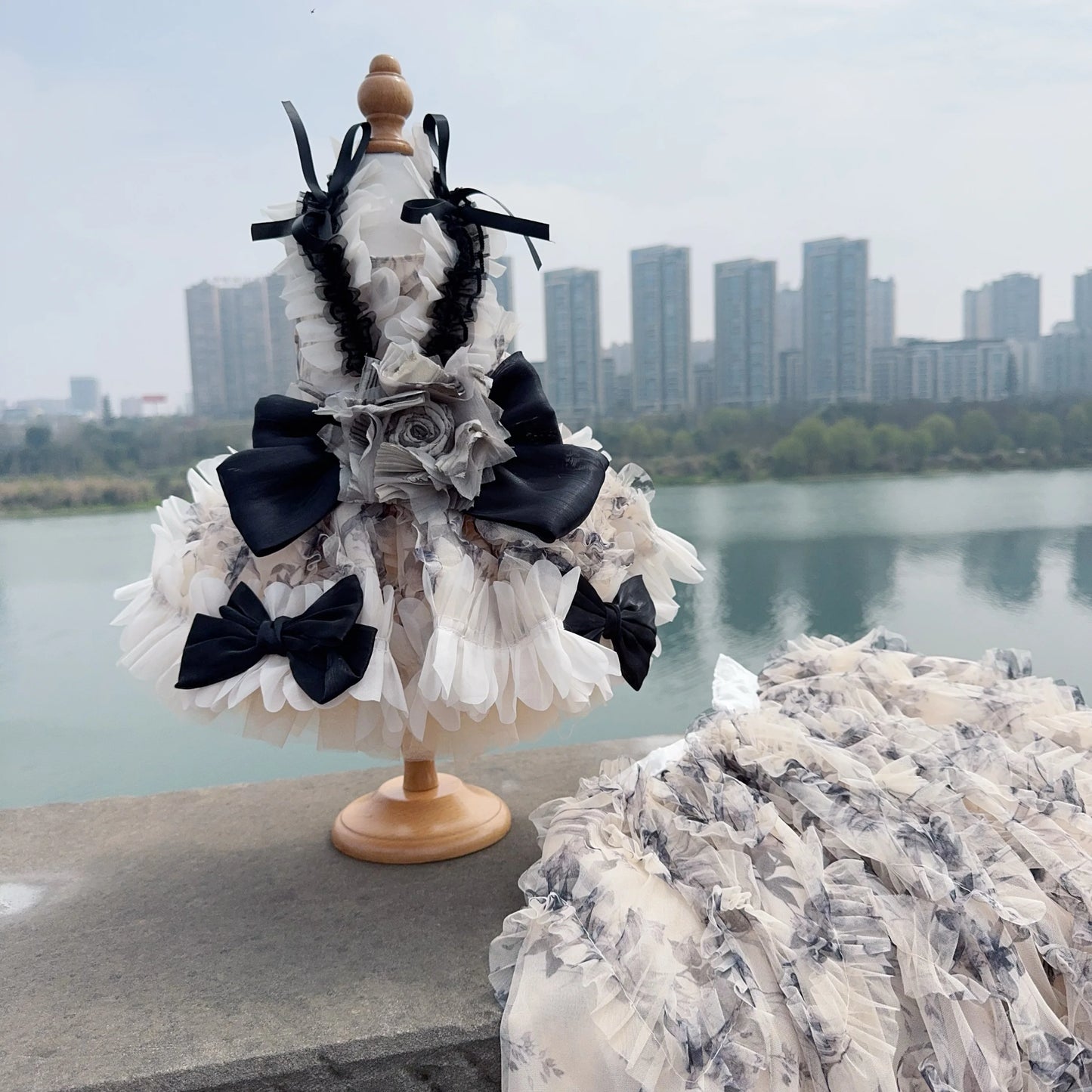 Luxury Pet Dog Clothes Pure Handmade Black Grey Lace Flower Bow Princess Dresses For Small Medium Dog All Reason Puppy Clothing