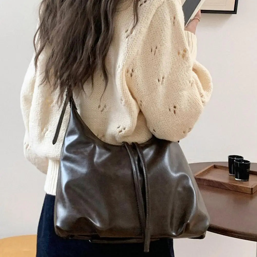Korean Style tote bag Large Capacity Women's Crossbody Bag Casual Retro Single Shoulder Commuter Underarm Bag