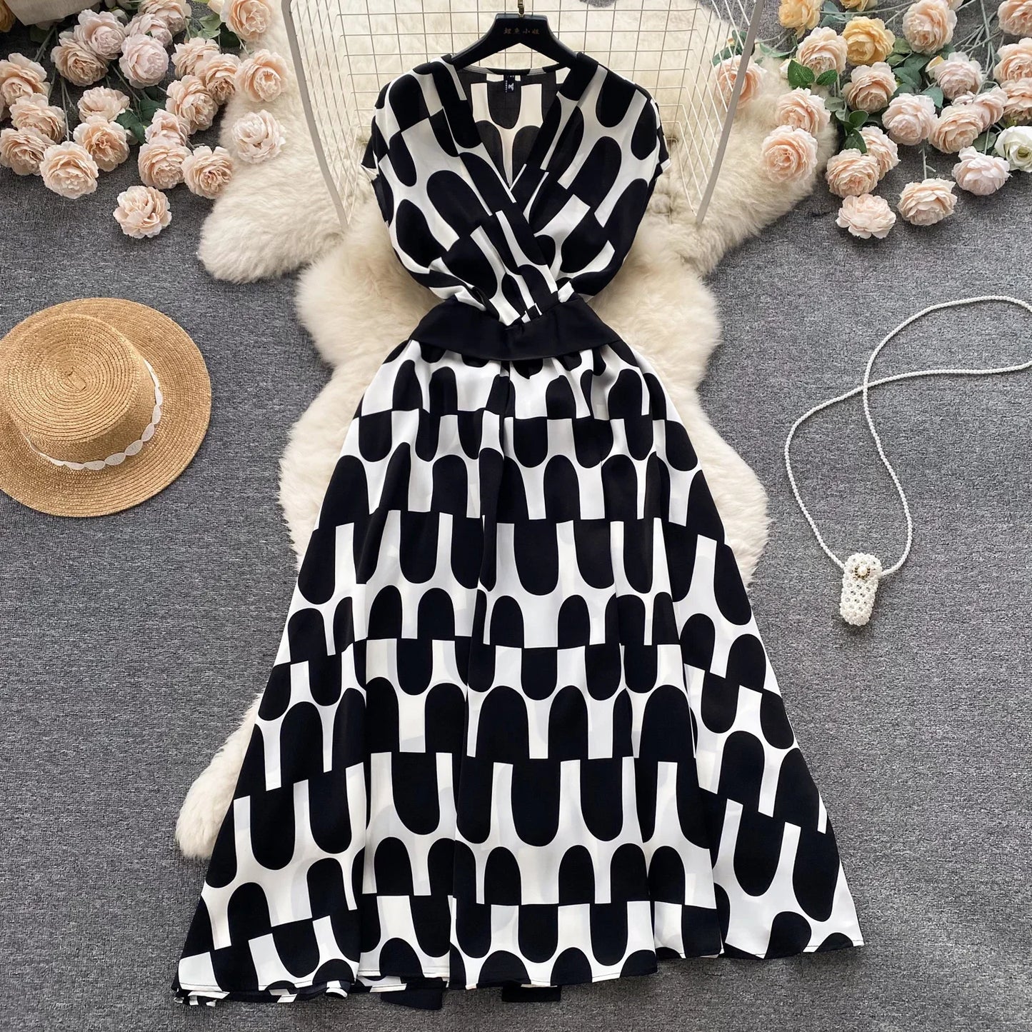 2026 Summer Bohemian Wommen Print Midi Dress Vintage V-Neck Sleeveless High Waist A-Line Plain Vestido Female New Casual Robe
