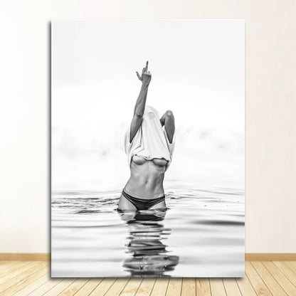 Wall Art Woman Pictures Living Room Decor Fashion Black White Poster Sexy Middle Finger Feminist Canvas Painting