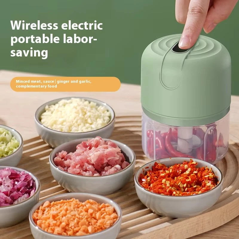 250ML Mini Electric Garlic Puree Machine Ginger Chili Chopper Onion Grinder Meat Grinder Kitchen Food Mixer for Efficient Cookin