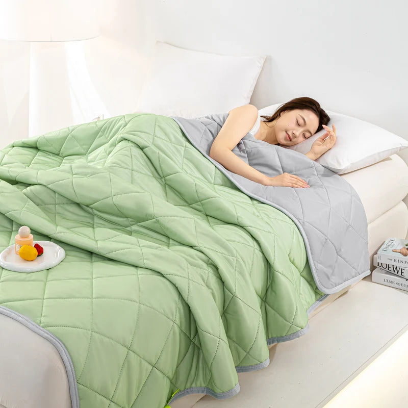 Grade A Breathable Cooling Quilt Thin Cool Comforter Summer Blanket  Soft Airable Air Conditioner Comforter of Lightweight Duvet
