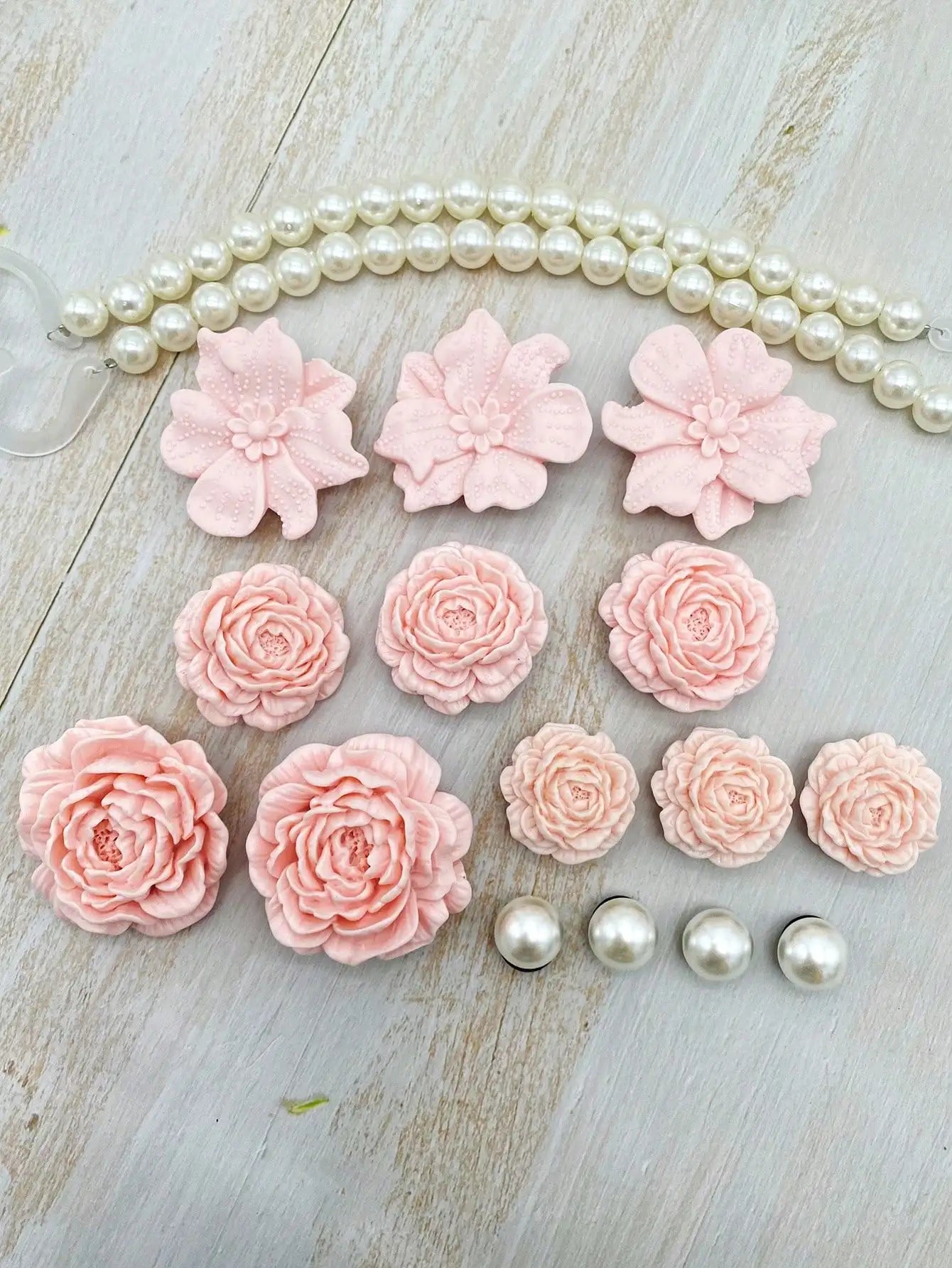 17pieces of fashionable shoe accessories: set of holes for shoe buckles, DIY new Flower Mountain Camellia 3D flower shoe adornm