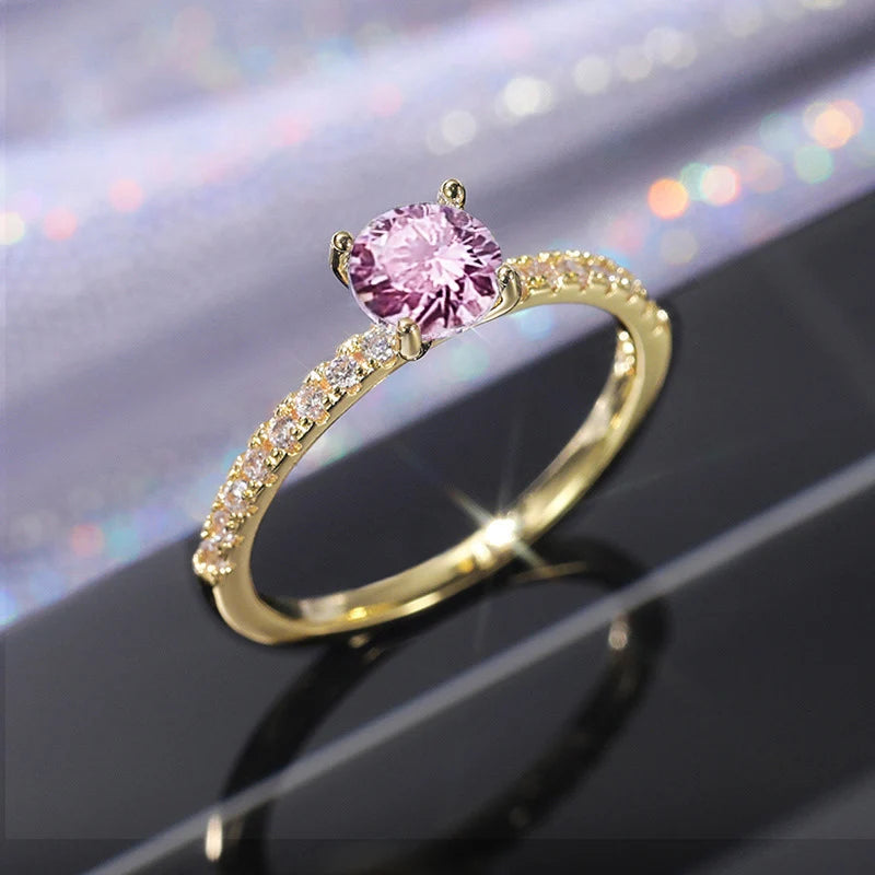 Huitan 4-Prong Setting Cubic Zirconia Wedding Ring for Women Simple Fashion Proposal Band Accessories Timeless Design Jewelry