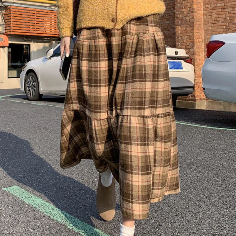 2025 Autumn New Vintage Plaid Skirts Women Woolen Patchwork Pleated A-Line Skirt Korean Fashion Streetwear Long Skirts Woman