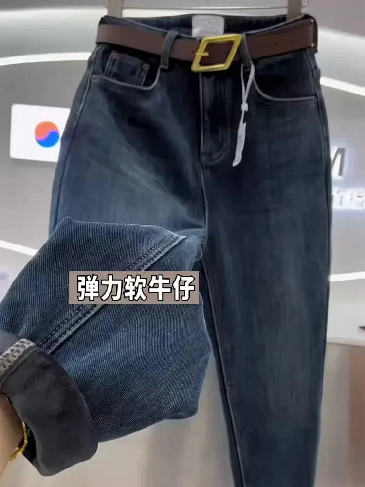 American Vintage Fleece Lined Jeans Women 2025 Fall Winter Thickened High Waist Hips Covering Slim Tapered Dad Pants