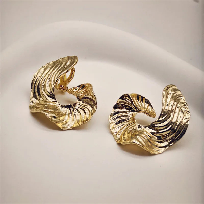 3.5 Cm Big Ball No Pierced Earclips Fashion Temperament Gold Plated Exaggerated Striped Round Clip Earrings for Women Party