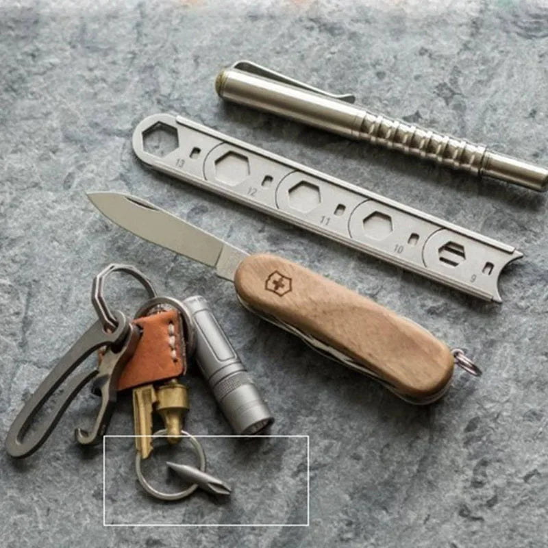 Screwdriver Combination Tools EDC Player Portable Keychain Tool T6 T8 hand tools