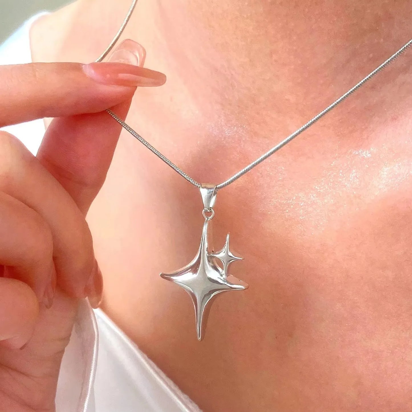 Y2K Simple Choker Necklace Four Pointed Star Necklace Adjustable Crucifix Pendant Necklace Silver Color Fashion Necklace Jewelry