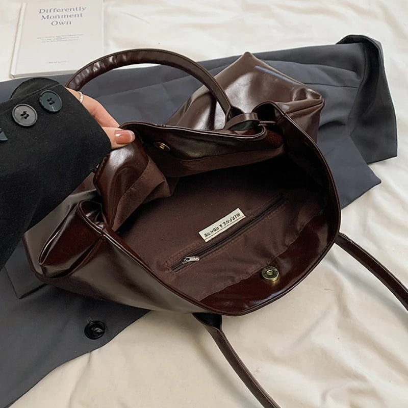 Vintage Handbag for Women Large Capacity 2026 New Underarm Commuting Bag Fashion Female Casual Single Shoulder Tote Bag Handbags