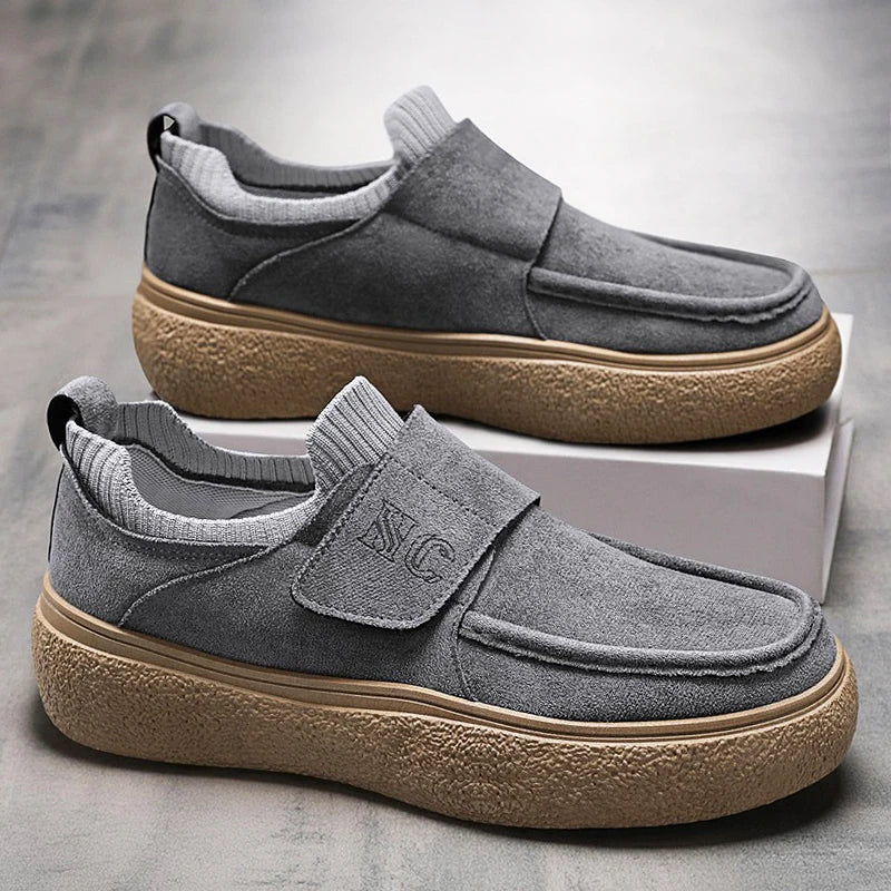 Fashion Men Casual Shoes Luxury Brand Man Walking Sneakers Slip on Flats Breathable Lightweight Lazy Driving Shoes Socks Loafers