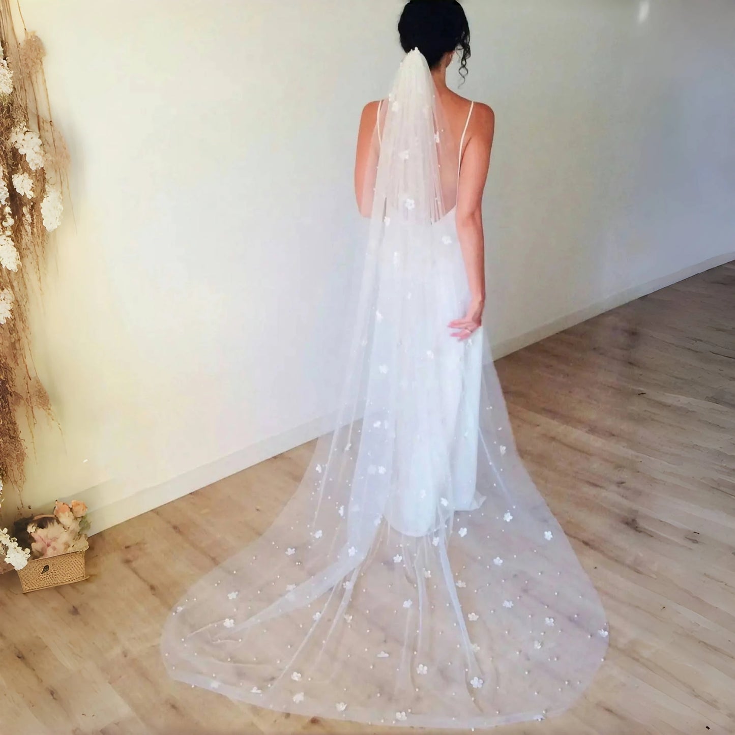 G83 Pearls Wedding Veil 3D Flowers Bridal Veils 1 Tiers Beaded Soft Tulle with Comb Long Wedding Accessories for Bride