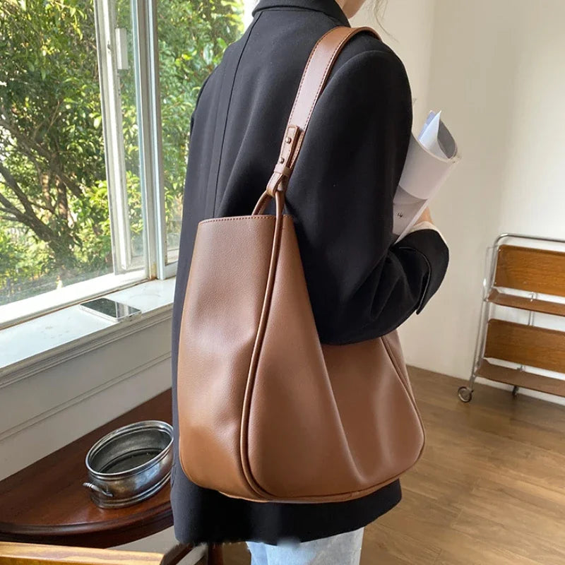 Luxury Tote Bag Woman 2026 Trend Large Capacity Female Shoulder Bag High Quality Leather Simple Designer Woman Handbag Purse