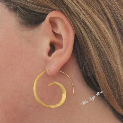New Fashionable Exaggerated and Minimalist Big Earrings for Women Elegant Dedicated to the Workplace Essential for office lady