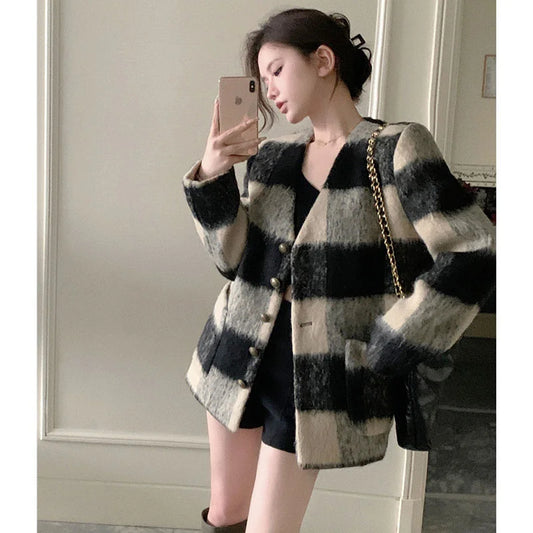 Retro plaid Woolen Coat Women's Autumn winter New 2025 Loose V-neck Casual Long Sleeve Wool Overcoat Outerwear Female Jacket
