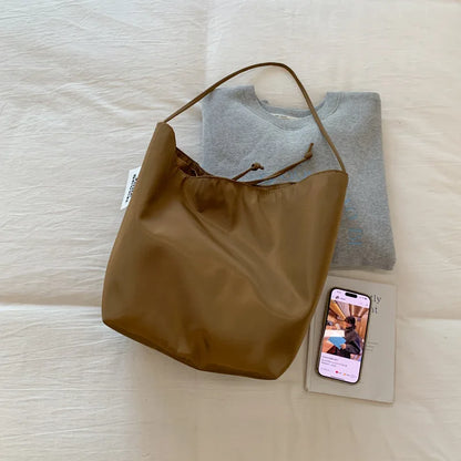 Minimalist Lazy Wind Tote Shoulder Bag Women's Large Capacity Underarm Bag Student Class Bucket Bag Retro Shopping Bags