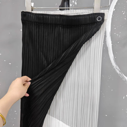 LANMREM Pleated 2025 New Niche Design Women's Skirt Simple High-end Casual Fashion Black And White Colorblock Patchwork Skirts