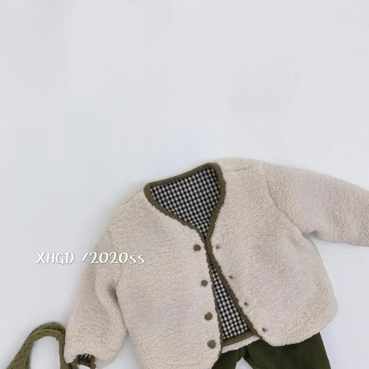 Neue Herbst- und Winterjacke für Kinder: Warme, beidseitig tragbare karierte Plüschjacke, Winterkleidung für Mädchen