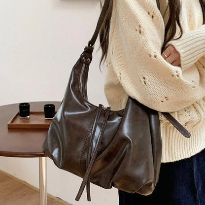 Korean Style tote bag Large Capacity Women's Crossbody Bag Casual Retro Single Shoulder Commuter Underarm Bag