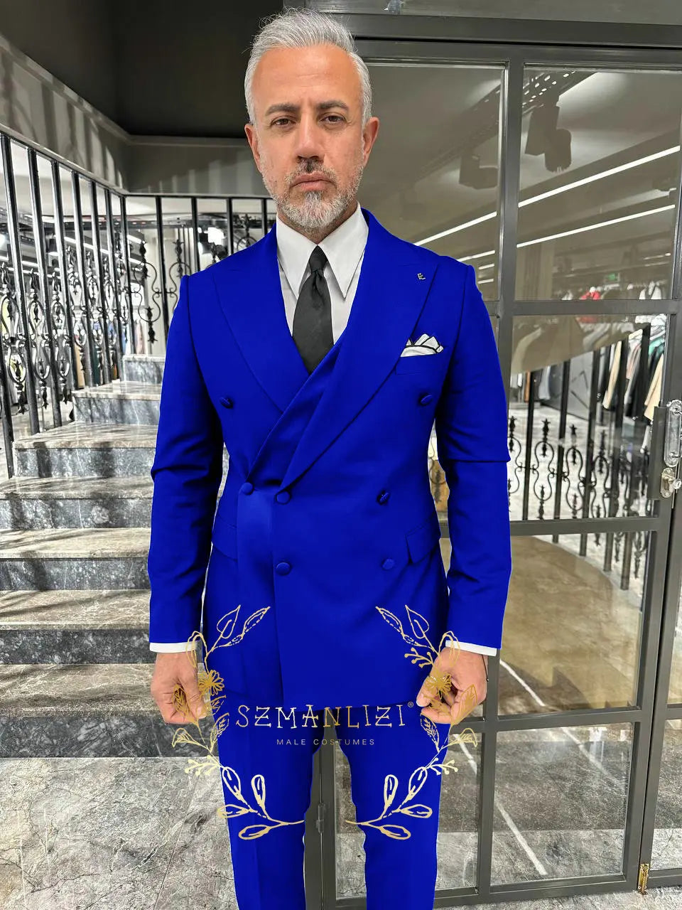 Black Men's Suit 2 Piece Double Breasted Jacket Pants Formal Wedding Groom Tuxedo Peaked Lapel Blazer Customized Men's Suit