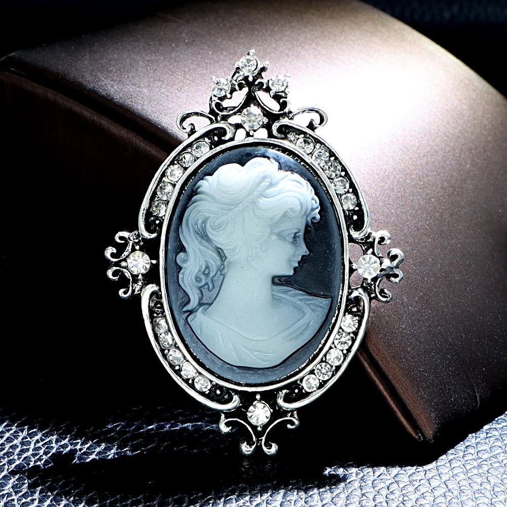 SHMIK Vintage Palace Style Relief Beauty Pendant Crystal Badges Brooch For Women Elegant Retro Middle Design Pin Jewelry