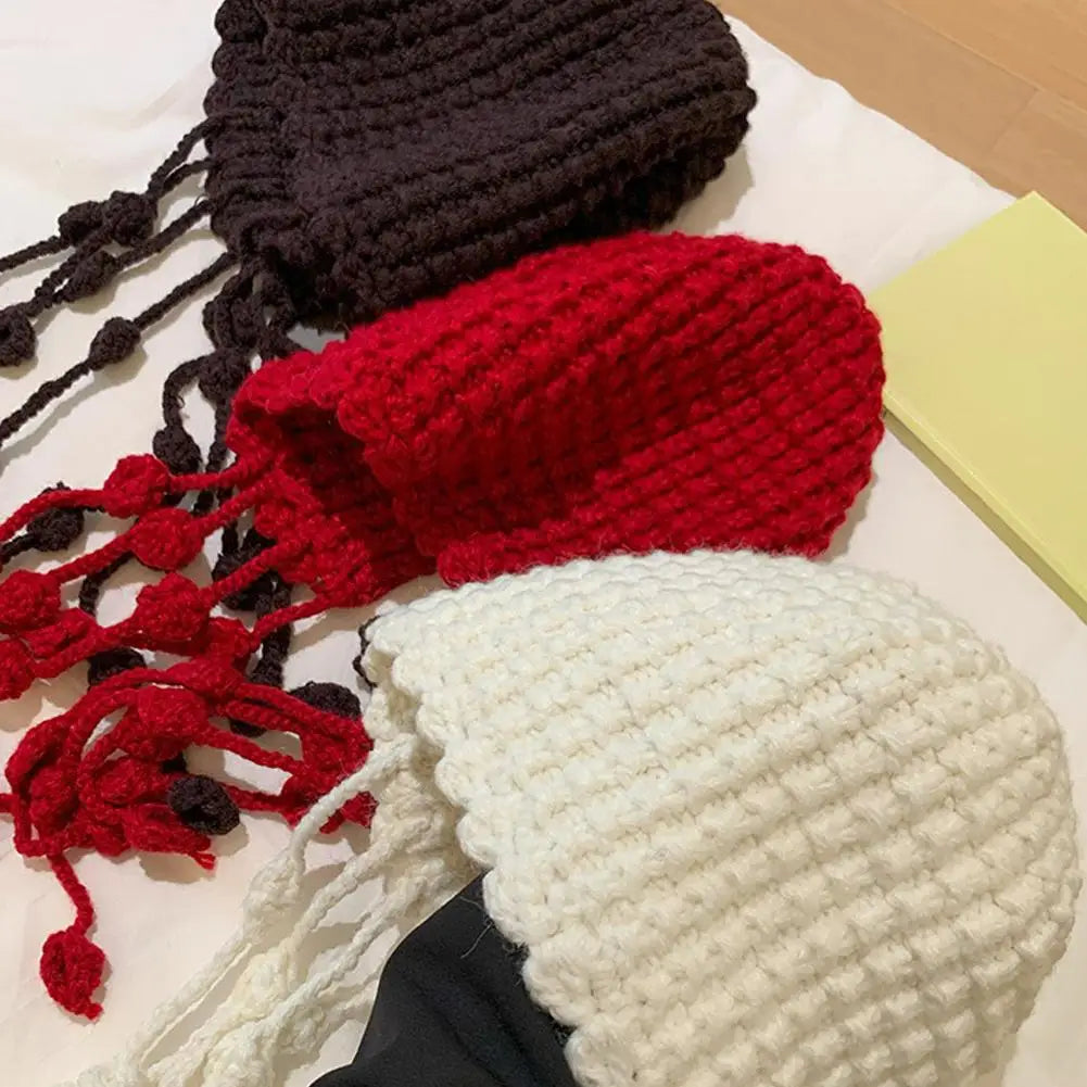 Women's Fashion Hand Woven Tassel Ball Knitted Hat Comfortable Warm Soft Skin-friendly Pullover Cap Street Photography Travel