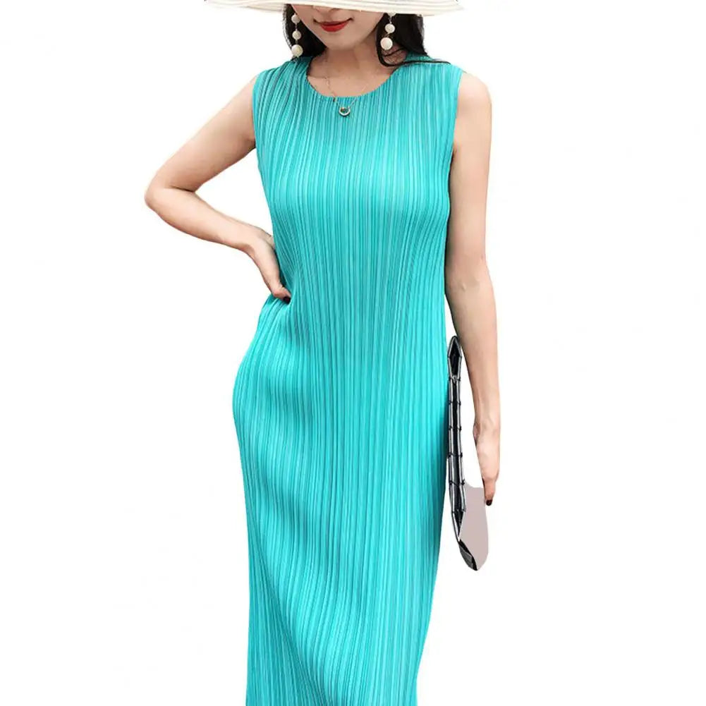 Long Dress Elegant Midi Dress for Women Pleated Loose Fit Round Neck Vest Dress in Solid Color for Office or Casual Wear Pleated
