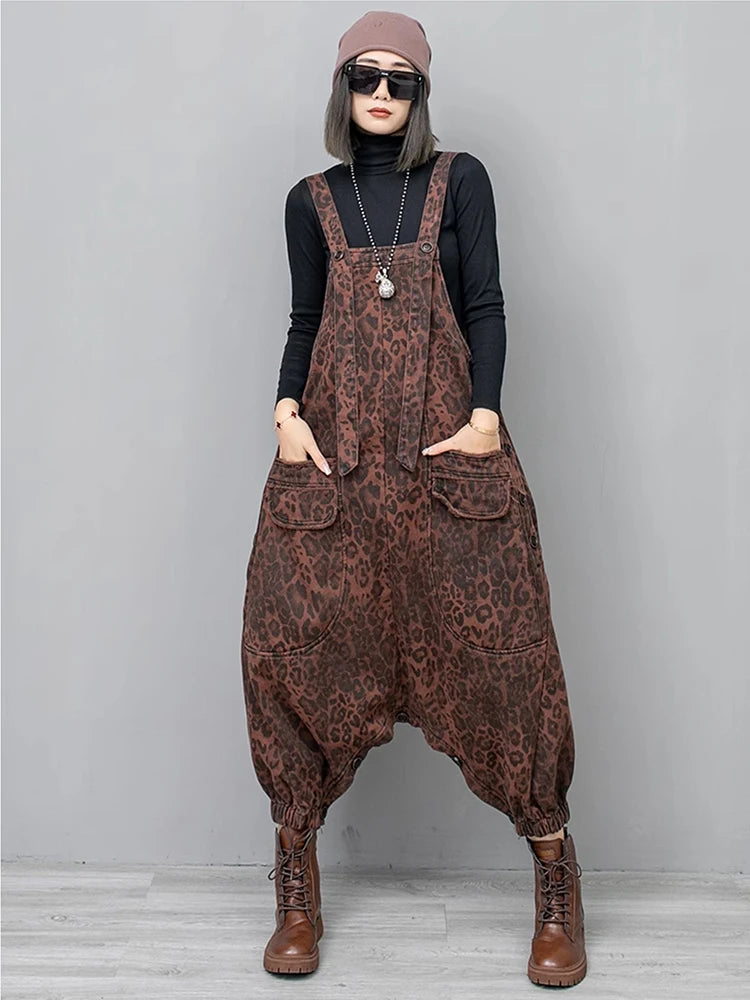 [EAM] High Waist Leopard Print Denim Pocket Big Size Overalls Wide Leg Jeans New Women Fashion Tide Spring Autumn 2026 1DH6428