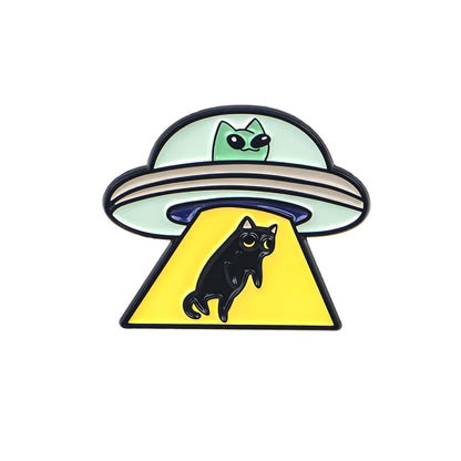 Funny Alien Enamel Pin Cartoon UFO Bigfoot Brooches for Clothes Badges on Backpack Bags Collar Hat Badge Lapel Pins Jewelry Gift
