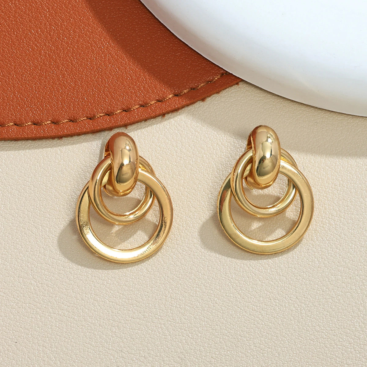 3.5 Cm Big Ball No Pierced Earclips Fashion Temperament Gold Plated Exaggerated Striped Round Clip Earrings for Women Party