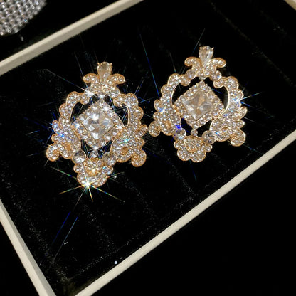 Inlaid Rhinestone Geometric Hollow Pattern Jewelry Sets for Women Elegant Temperament Light Luxury High-end Earring Necklace Set
