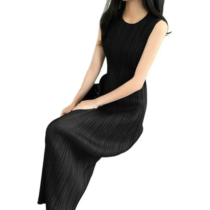 Long Dress Elegant Midi Dress for Women Pleated Loose Fit Round Neck Vest Dress in Solid Color for Office or Casual Wear Pleated