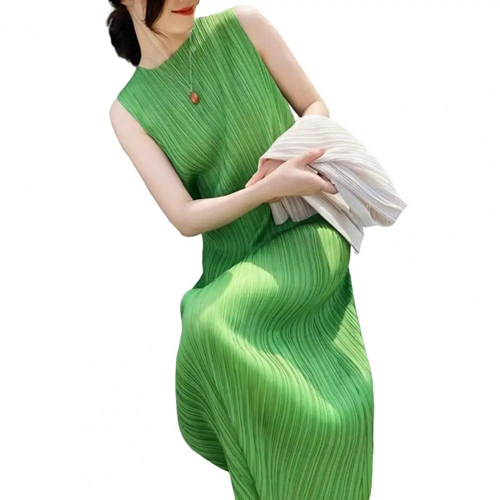 Long Dress Elegant Midi Dress for Women Pleated Loose Fit Round Neck Vest Dress in Solid Color for Office or Casual Wear Pleated